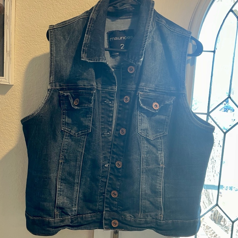 Maurices Dark Denim Vest With Pockets! 2x